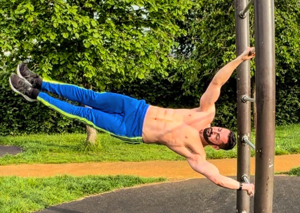 e2421ecb 7b94 48ff 9044 b0ac9ca94b43